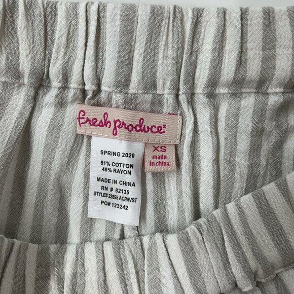 NEW Fresh Produce Pull On Cropped Pants Womens Size XS Beige Wide Leg Capris - Picture 3 of 11